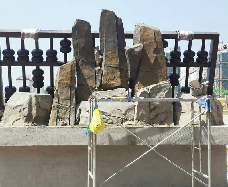 园林亚洲麻豆视频黄色在线假山